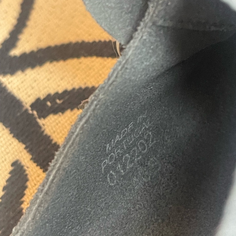 Buckley Birkenstock Navy Clogs - 40 - Picture 10 of 16